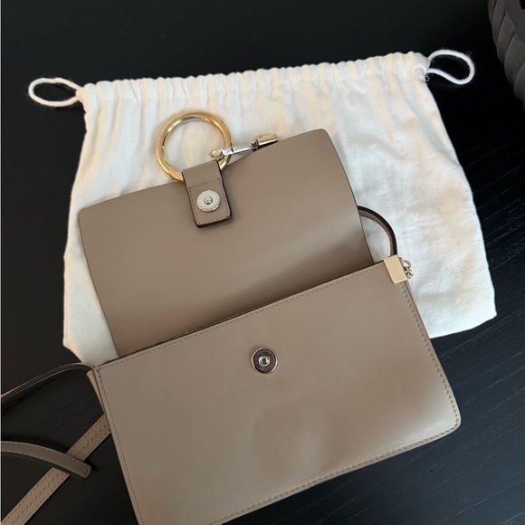 Chloe Faye Small Leather Purse - Picture 6 of 11